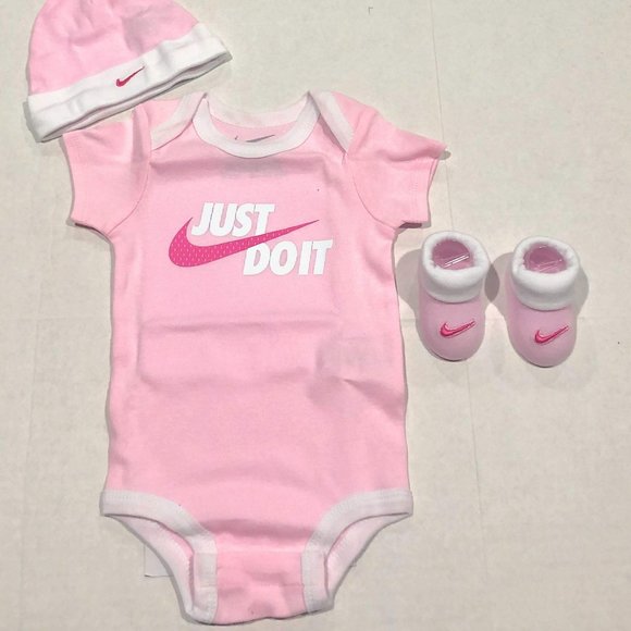 Nike Matching Sets Nike Infant Just Do It 3piece Graphic Set
